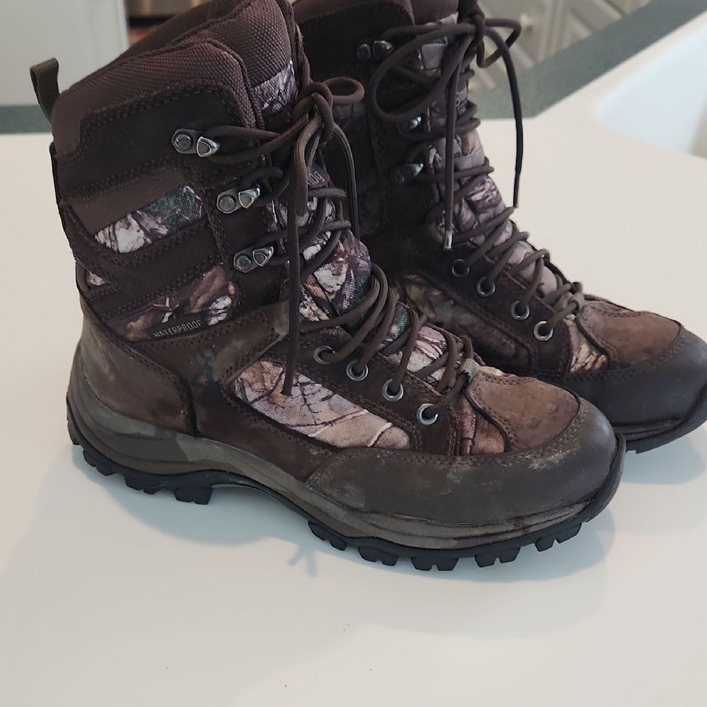 Men's Sz 8 Browning 400g Water Proof Hunting Boots.